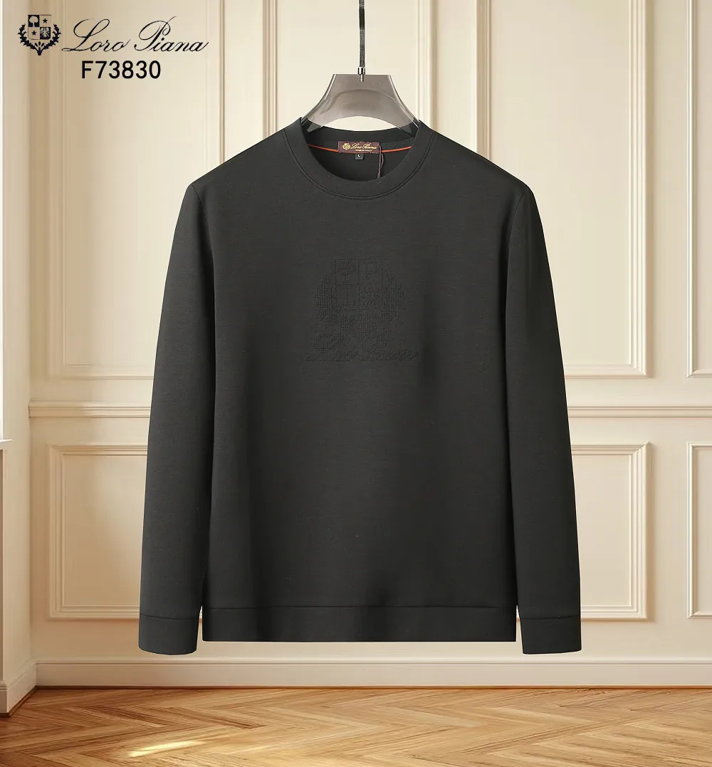 LP's new modal air layer sweatshirt, handsome and fashionable, simple Versatile style. The top-notch printed embossed letter pattern logo on the chest, the cotton fabric is not only stiff and maintains the trendy silhouette, but also comfortable to wear, and the yarn is more delicate, Sizes M-4XL